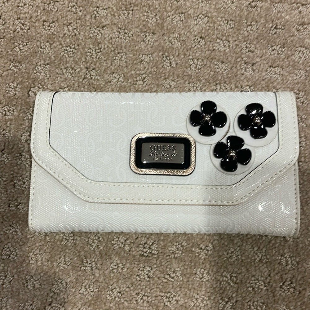 Guess Wallet